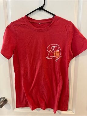 Tampa Bay Buccaneers “Bucc Around and Find Out” Red Crewneck Tee - Medium